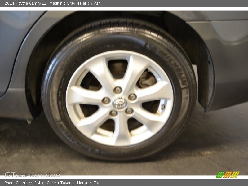Magnetic Gray Metallic / Ash 2011 Toyota Camry LE