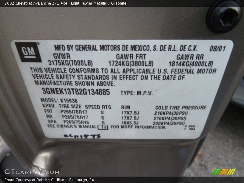 Light Pewter Metallic / Graphite 2002 Chevrolet Avalanche Z71 4x4