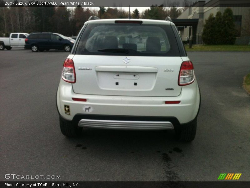 Pearl White / Black 2007 Suzuki SX4 Sport AWD