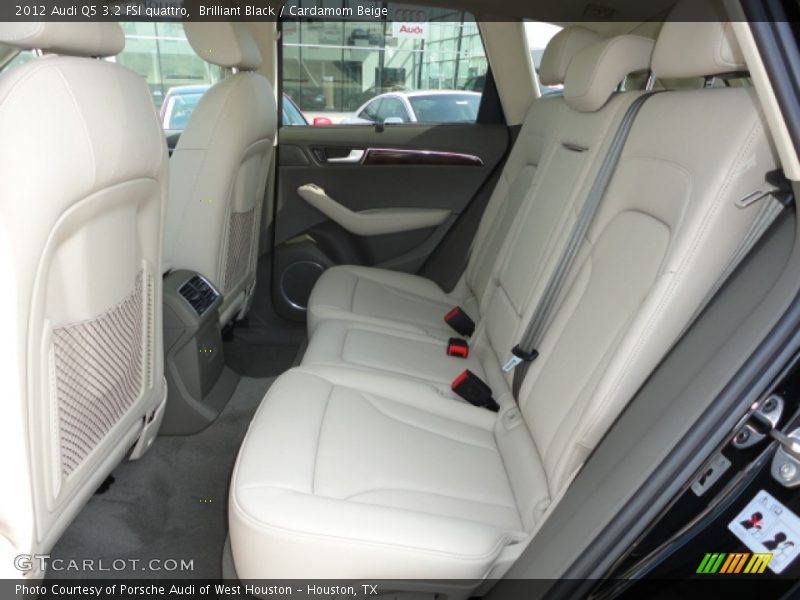 Rear Seat of 2012 Q5 3.2 FSI quattro