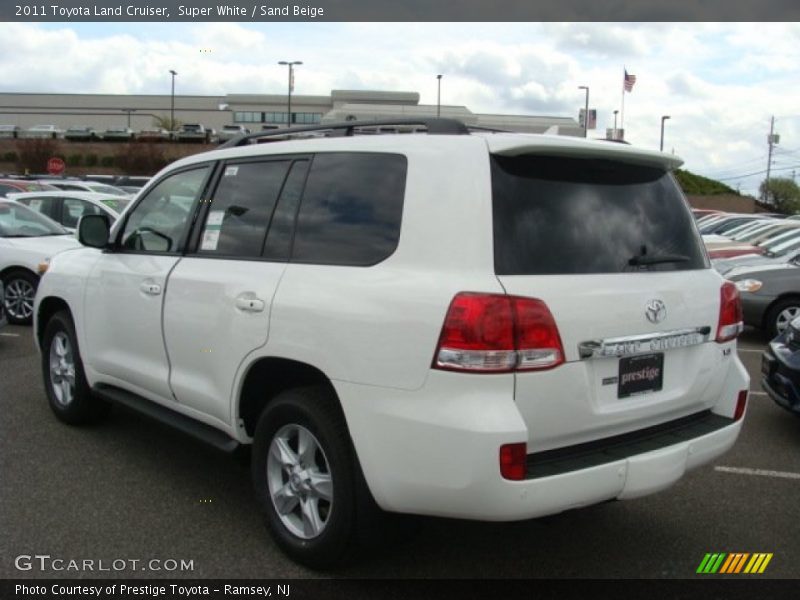 Super White / Sand Beige 2011 Toyota Land Cruiser