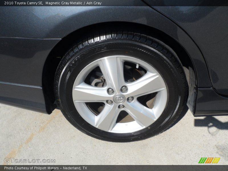 Magnetic Gray Metallic / Ash Gray 2010 Toyota Camry SE