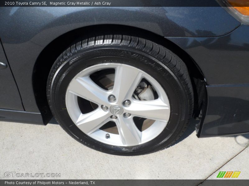 Magnetic Gray Metallic / Ash Gray 2010 Toyota Camry SE