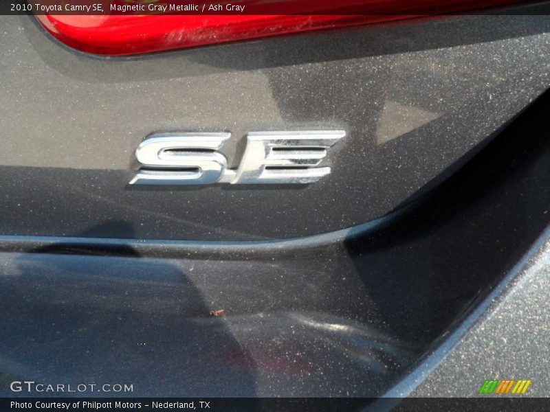 Magnetic Gray Metallic / Ash Gray 2010 Toyota Camry SE