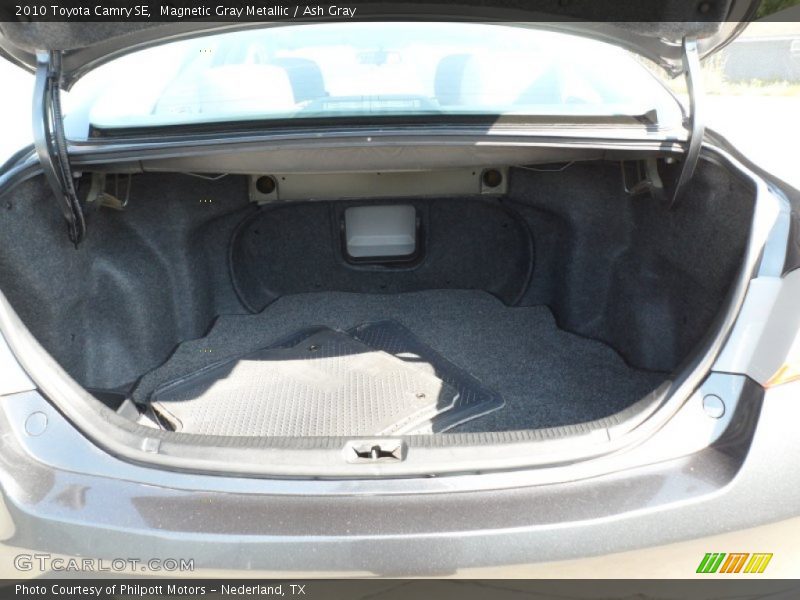 Magnetic Gray Metallic / Ash Gray 2010 Toyota Camry SE