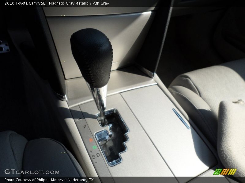 Magnetic Gray Metallic / Ash Gray 2010 Toyota Camry SE