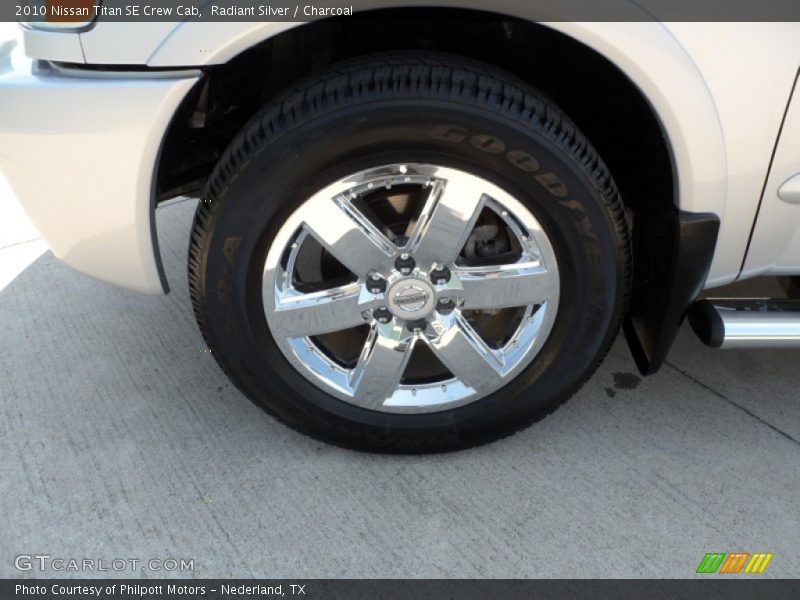 Radiant Silver / Charcoal 2010 Nissan Titan SE Crew Cab