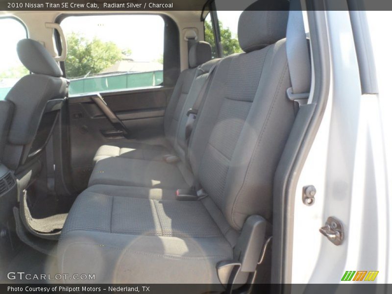 Radiant Silver / Charcoal 2010 Nissan Titan SE Crew Cab