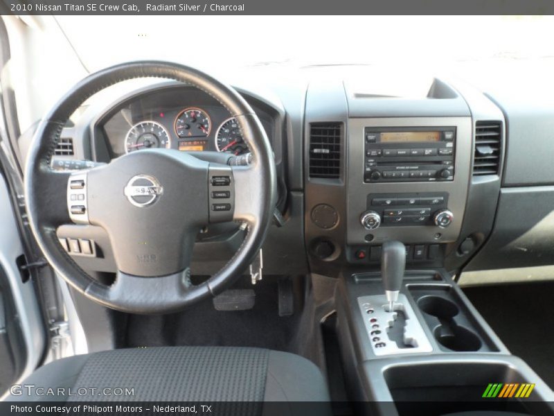 Radiant Silver / Charcoal 2010 Nissan Titan SE Crew Cab