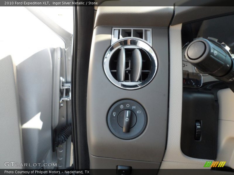Ingot Silver Metallic / Stone 2010 Ford Expedition XLT