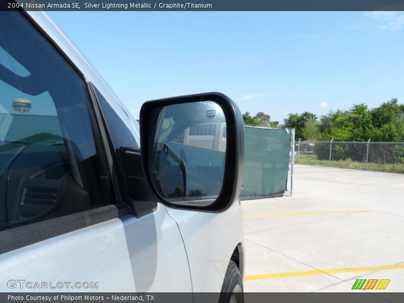 Silver Lightning Metallic / Graphite/Titanium 2004 Nissan Armada SE