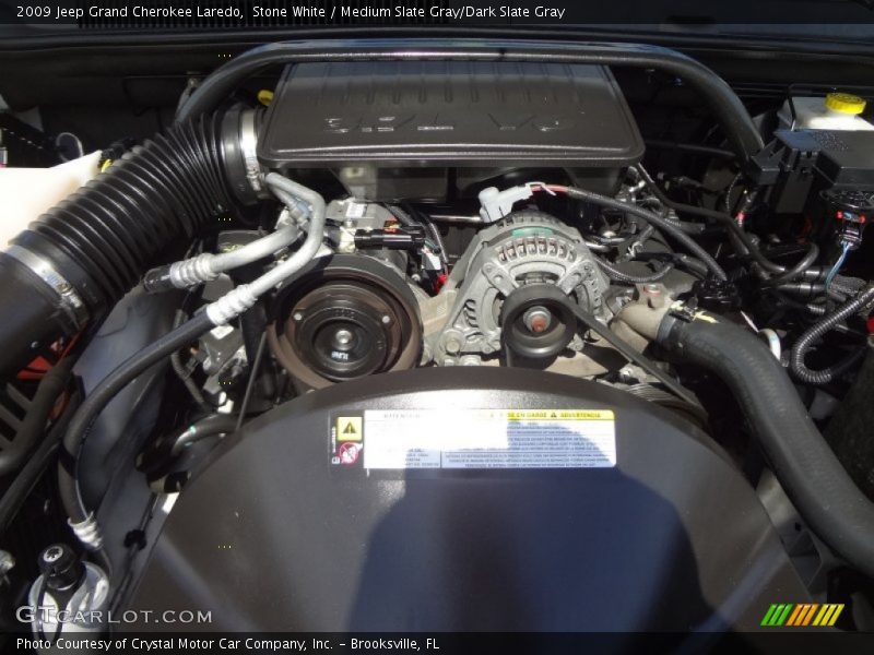 Stone White / Medium Slate Gray/Dark Slate Gray 2009 Jeep Grand Cherokee Laredo