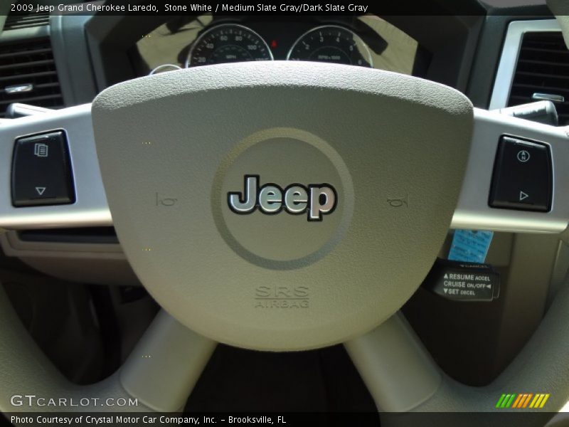 Stone White / Medium Slate Gray/Dark Slate Gray 2009 Jeep Grand Cherokee Laredo