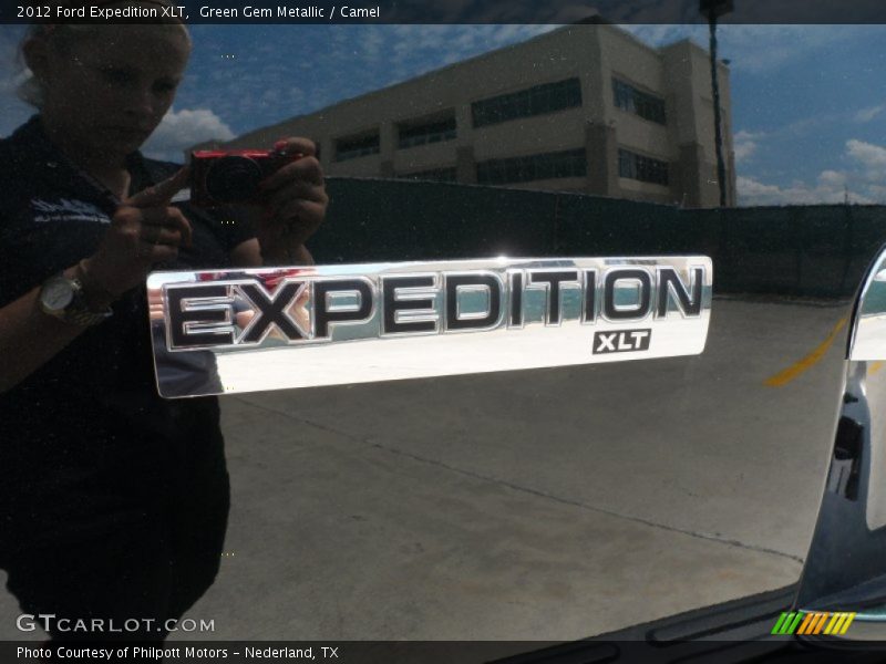  2012 Expedition XLT Logo