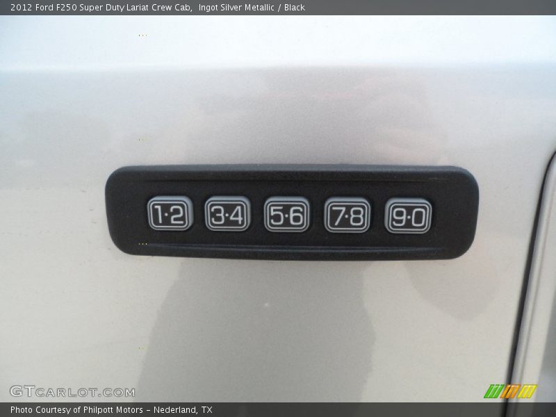 Ingot Silver Metallic / Black 2012 Ford F250 Super Duty Lariat Crew Cab