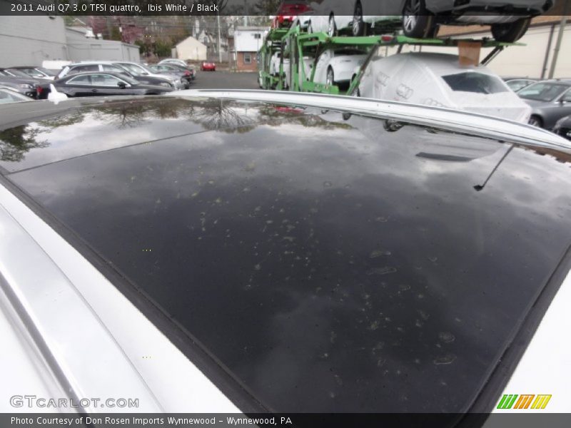 Sunroof of 2011 Q7 3.0 TFSI quattro