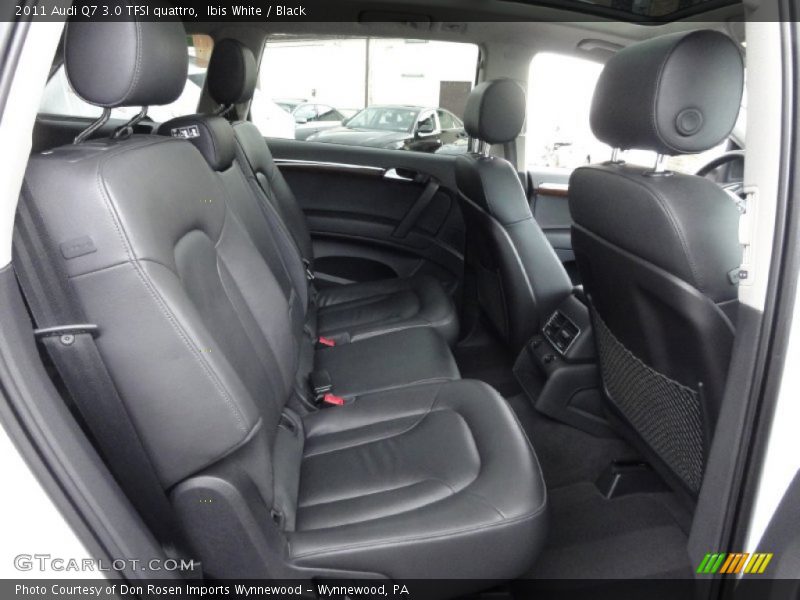 Rear Seat of 2011 Q7 3.0 TFSI quattro