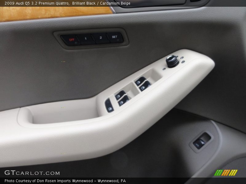 Brilliant Black / Cardamom Beige 2009 Audi Q5 3.2 Premium quattro