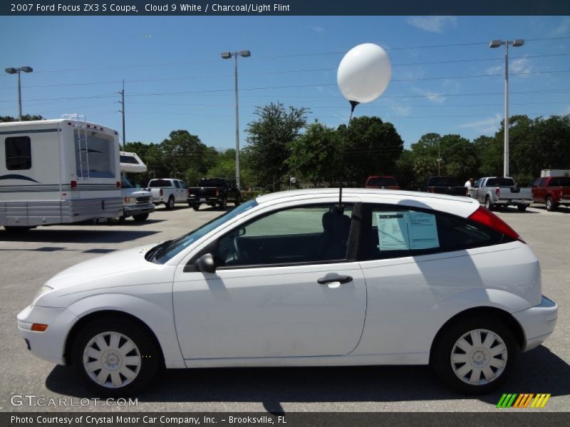 Cloud 9 White / Charcoal/Light Flint 2007 Ford Focus ZX3 S Coupe