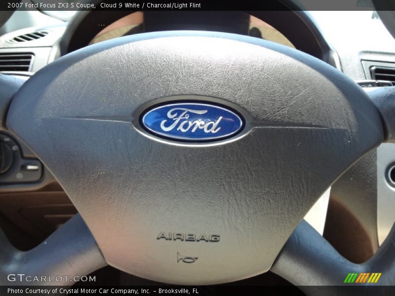 Cloud 9 White / Charcoal/Light Flint 2007 Ford Focus ZX3 S Coupe