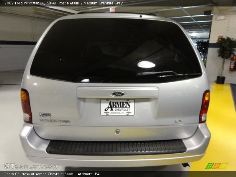 Silver Frost Metallic / Medium Graphite Grey 2002 Ford Windstar LX