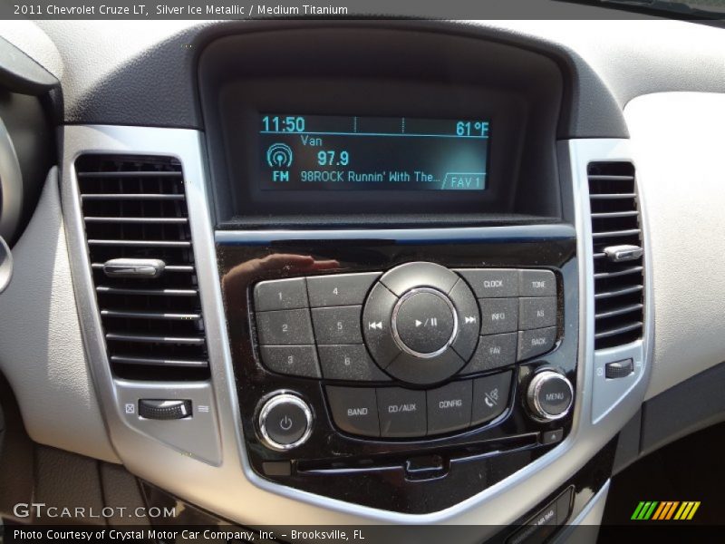 Silver Ice Metallic / Medium Titanium 2011 Chevrolet Cruze LT