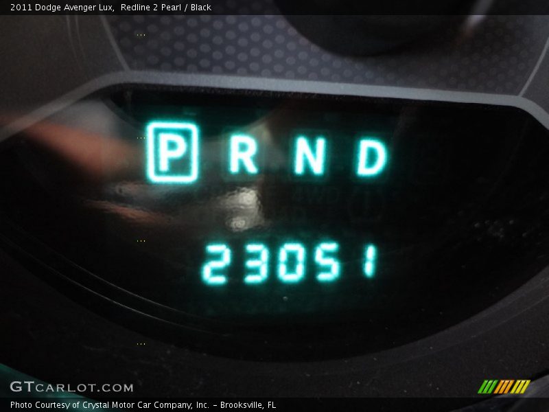 Redline 2 Pearl / Black 2011 Dodge Avenger Lux
