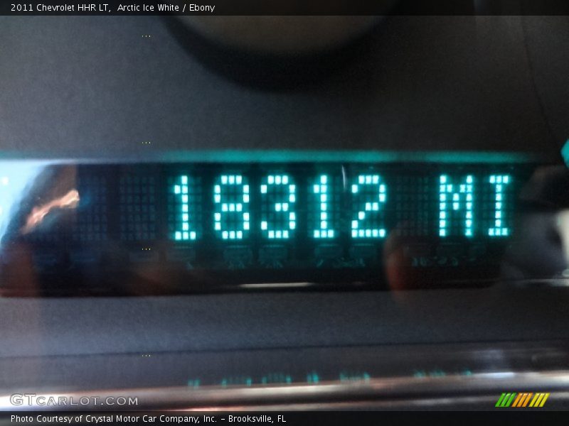 Arctic Ice White / Ebony 2011 Chevrolet HHR LT