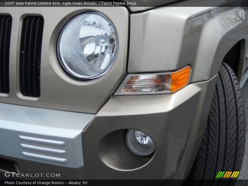Light Khaki Metallic / Pastel Pebble Beige 2007 Jeep Patriot Limited 4x4