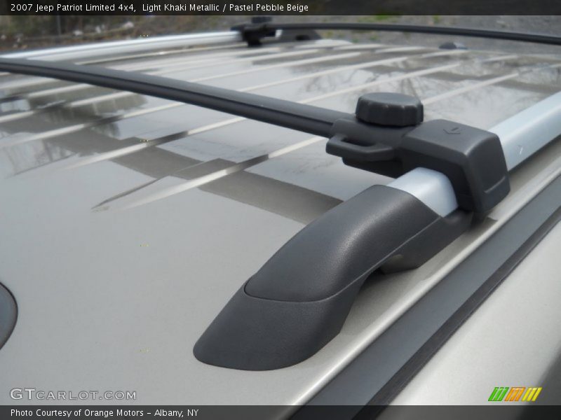 Light Khaki Metallic / Pastel Pebble Beige 2007 Jeep Patriot Limited 4x4