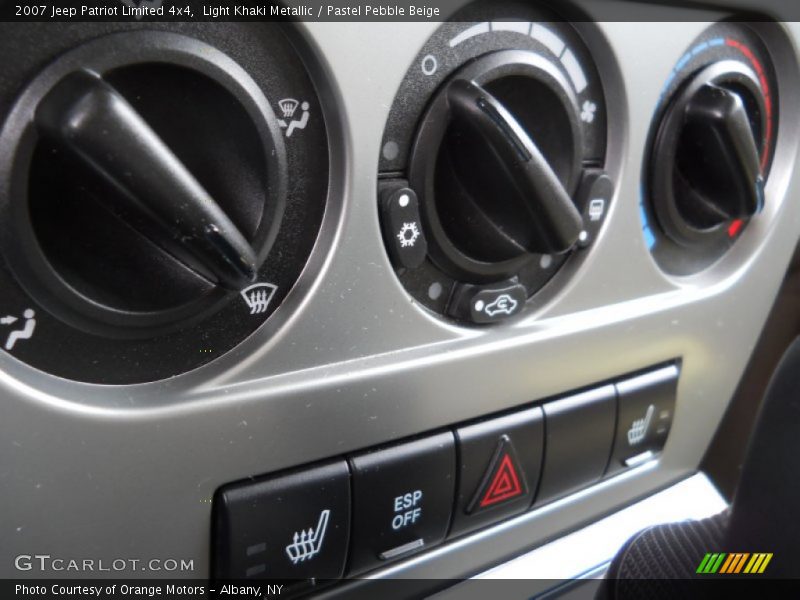 Light Khaki Metallic / Pastel Pebble Beige 2007 Jeep Patriot Limited 4x4
