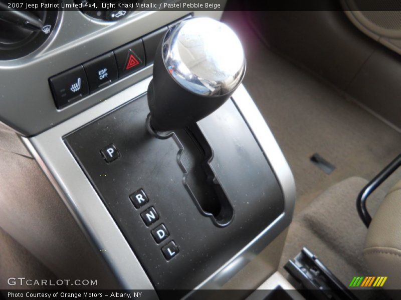 Light Khaki Metallic / Pastel Pebble Beige 2007 Jeep Patriot Limited 4x4