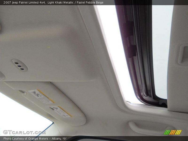 Light Khaki Metallic / Pastel Pebble Beige 2007 Jeep Patriot Limited 4x4