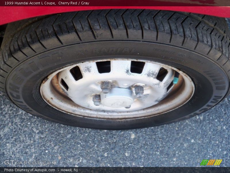 Cherry Red / Gray 1999 Hyundai Accent L Coupe