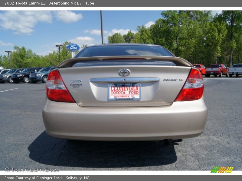 Desert Sand Mica / Taupe 2002 Toyota Camry LE