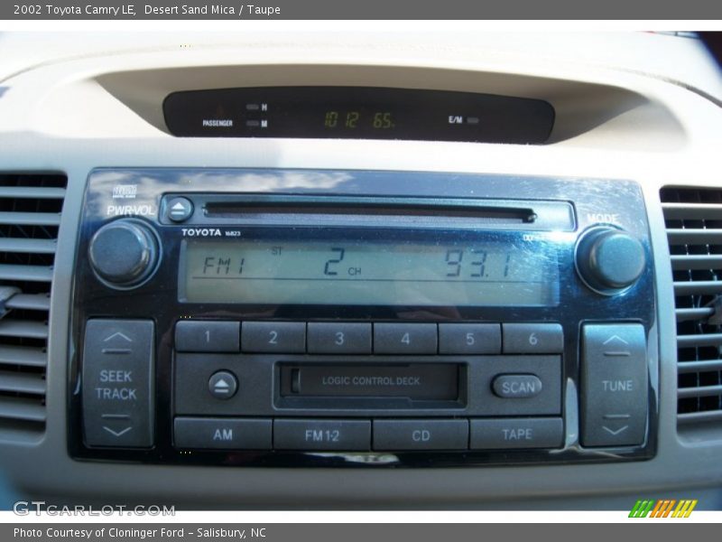 Desert Sand Mica / Taupe 2002 Toyota Camry LE