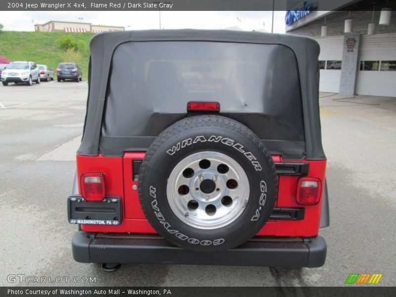Flame Red / Dark Slate Gray 2004 Jeep Wrangler X 4x4