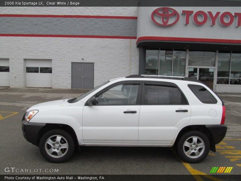 Clear White / Beige 2006 Kia Sportage LX