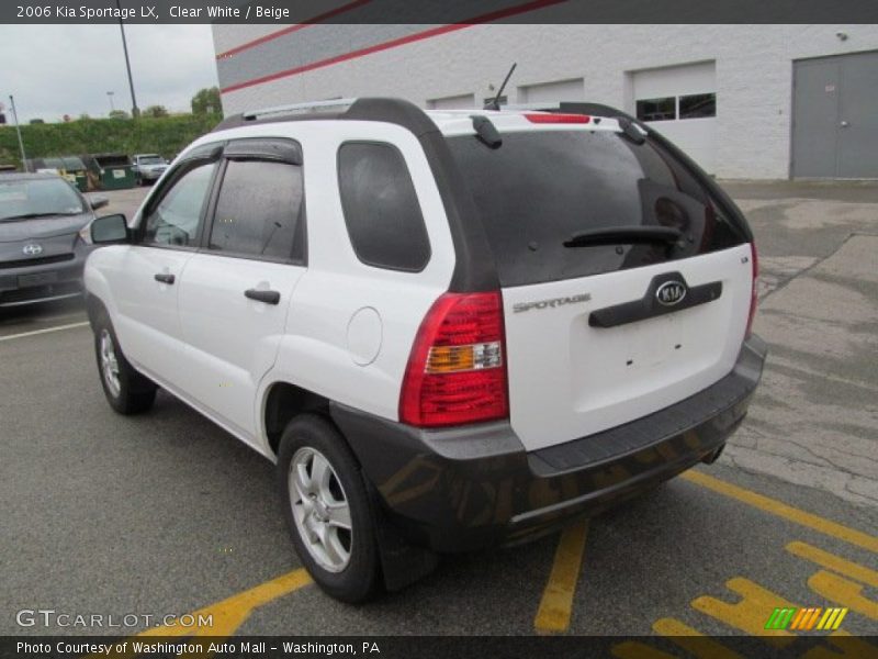 Clear White / Beige 2006 Kia Sportage LX