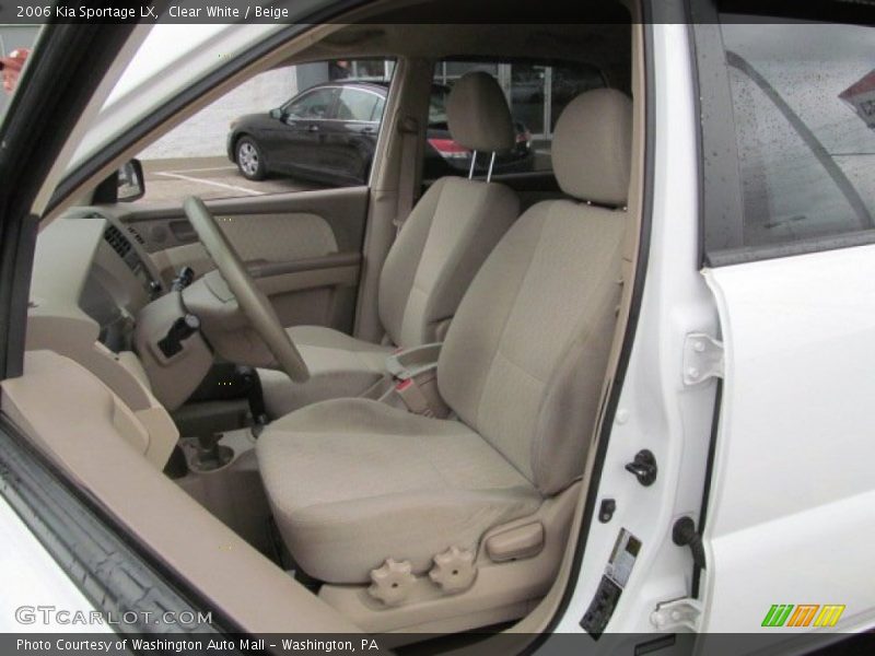 Clear White / Beige 2006 Kia Sportage LX