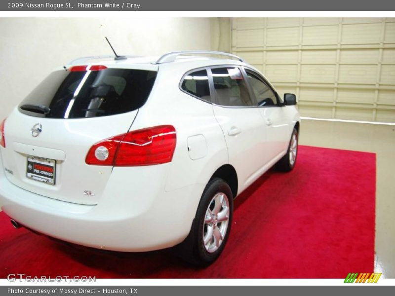 Phantom White / Gray 2009 Nissan Rogue SL