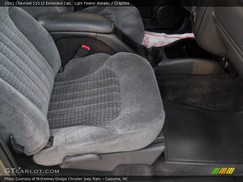 Light Pewter Metallic / Graphite 2001 Chevrolet S10 LS Extended Cab