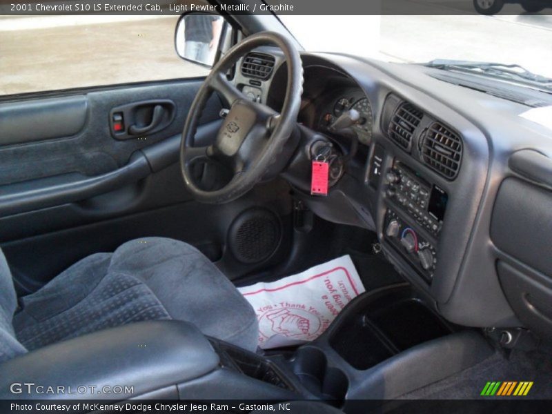 Light Pewter Metallic / Graphite 2001 Chevrolet S10 LS Extended Cab