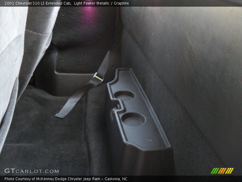 Light Pewter Metallic / Graphite 2001 Chevrolet S10 LS Extended Cab
