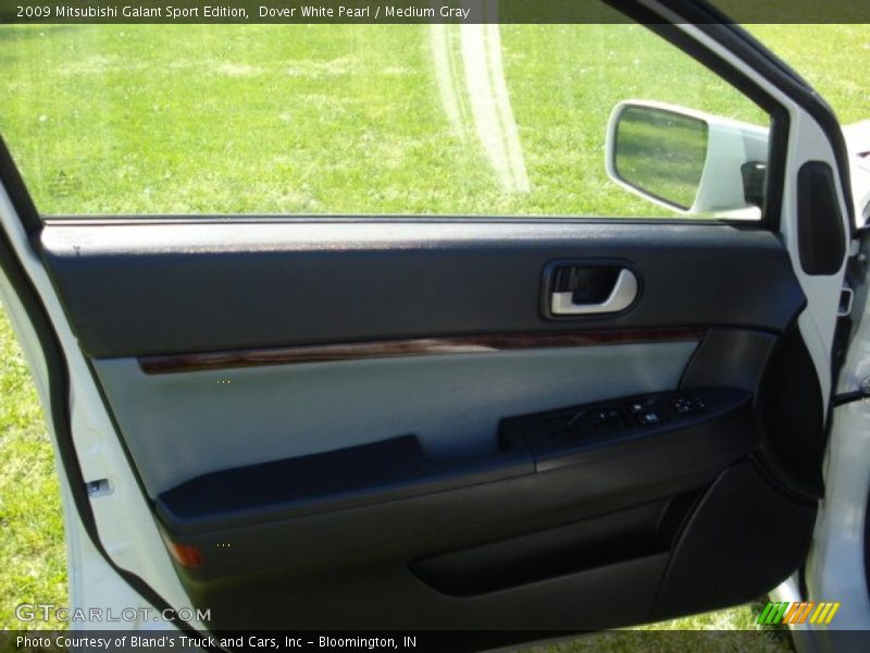 Dover White Pearl / Medium Gray 2009 Mitsubishi Galant Sport Edition