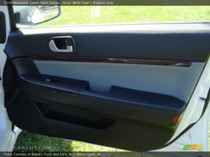Dover White Pearl / Medium Gray 2009 Mitsubishi Galant Sport Edition