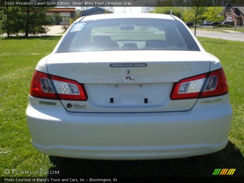 Dover White Pearl / Medium Gray 2009 Mitsubishi Galant Sport Edition