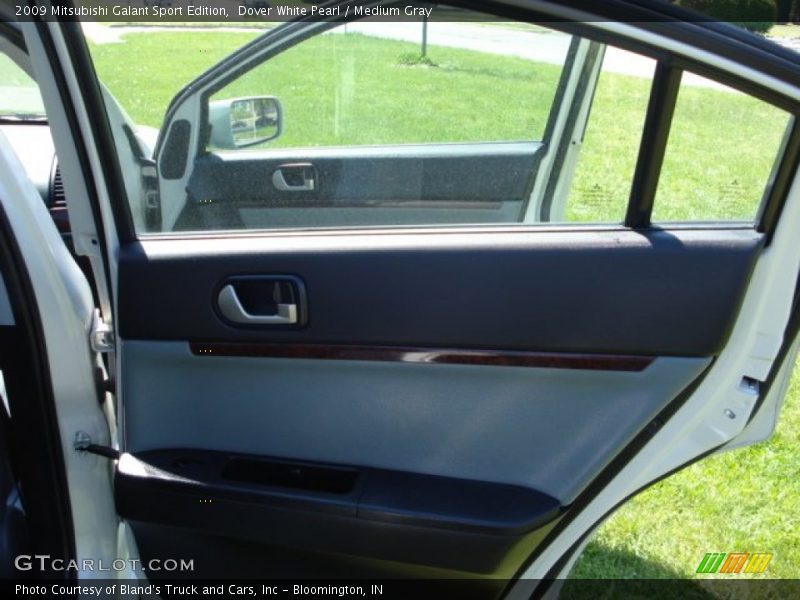 Dover White Pearl / Medium Gray 2009 Mitsubishi Galant Sport Edition