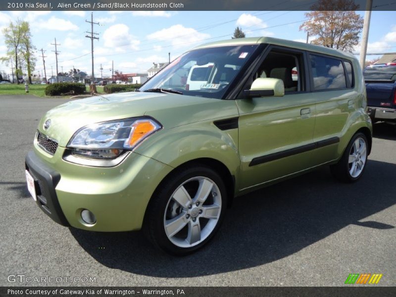 Alien Green / Sand/Black Houndstooth Cloth 2010 Kia Soul !