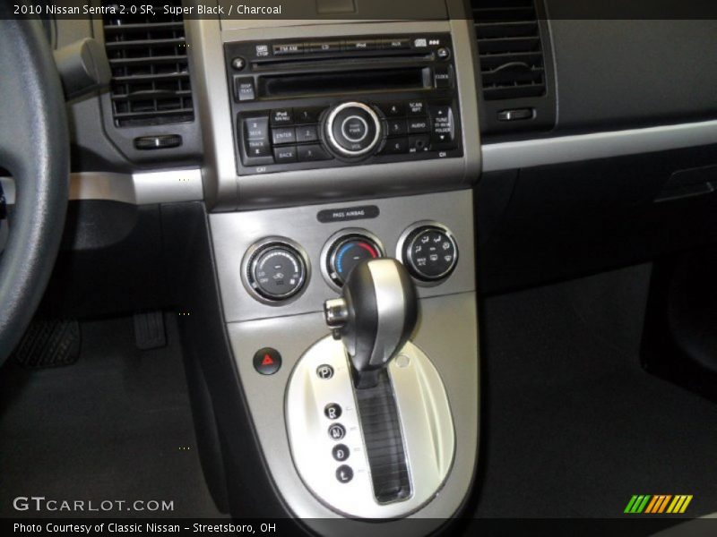 Super Black / Charcoal 2010 Nissan Sentra 2.0 SR